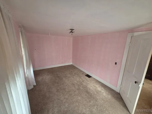 $40,000 | 51 South Street, Le Roy, NY 14482