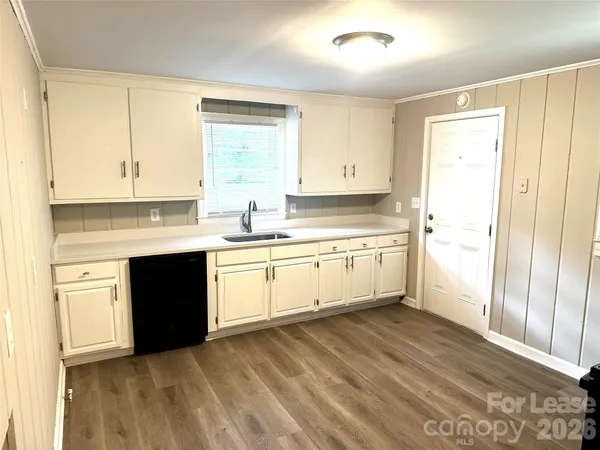 $1,049 | 108 Mendota Avenue, Lexington, NC 27292