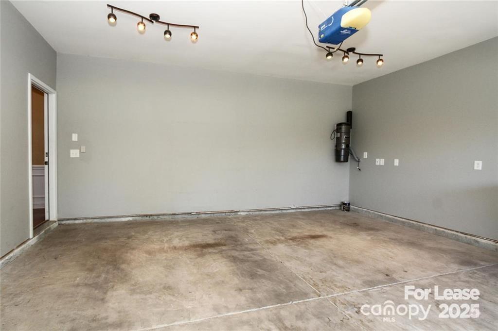 405 Halyard Lane Tega Cay, SC 29708 - Photo 33 of 40