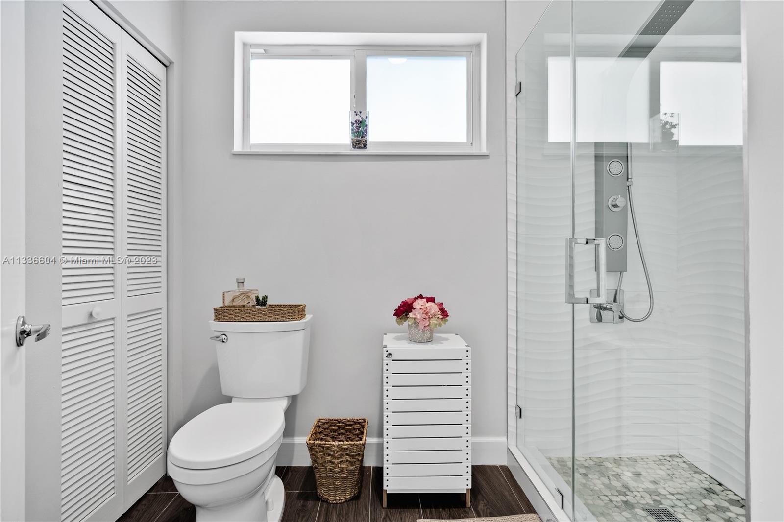 16075 Southwest 89th Avenue Road Palmetto Bay, FL 33157 - Photo 19 of 37