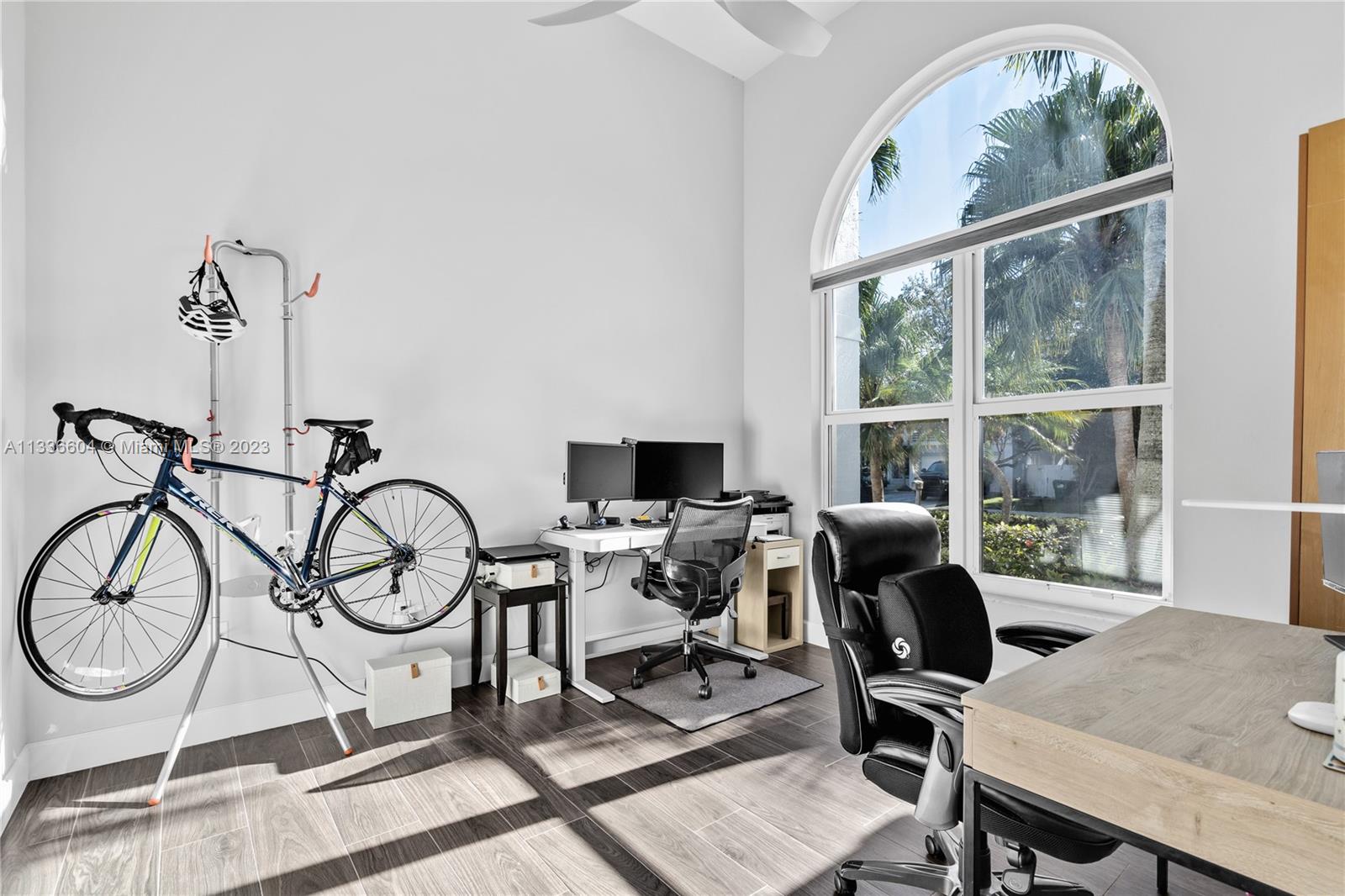 16075 Southwest 89th Avenue Road Palmetto Bay, FL 33157 - Photo 23 of 37