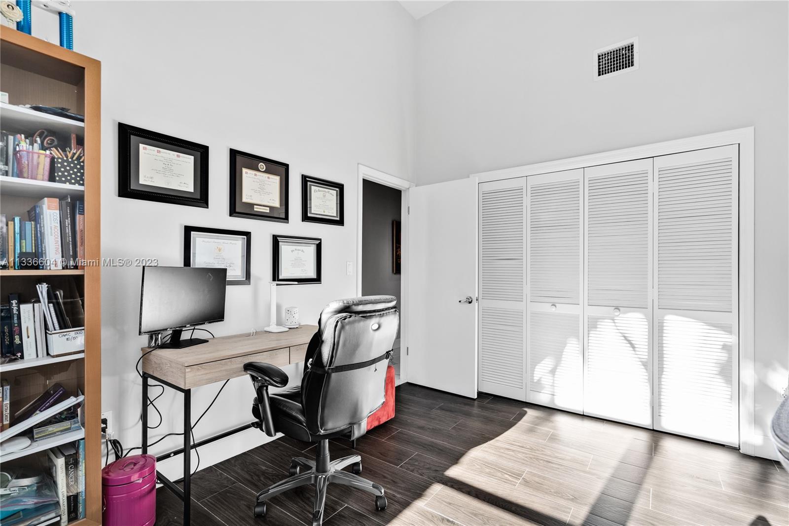 16075 Southwest 89th Avenue Road Palmetto Bay, FL 33157 - Photo 24 of 37