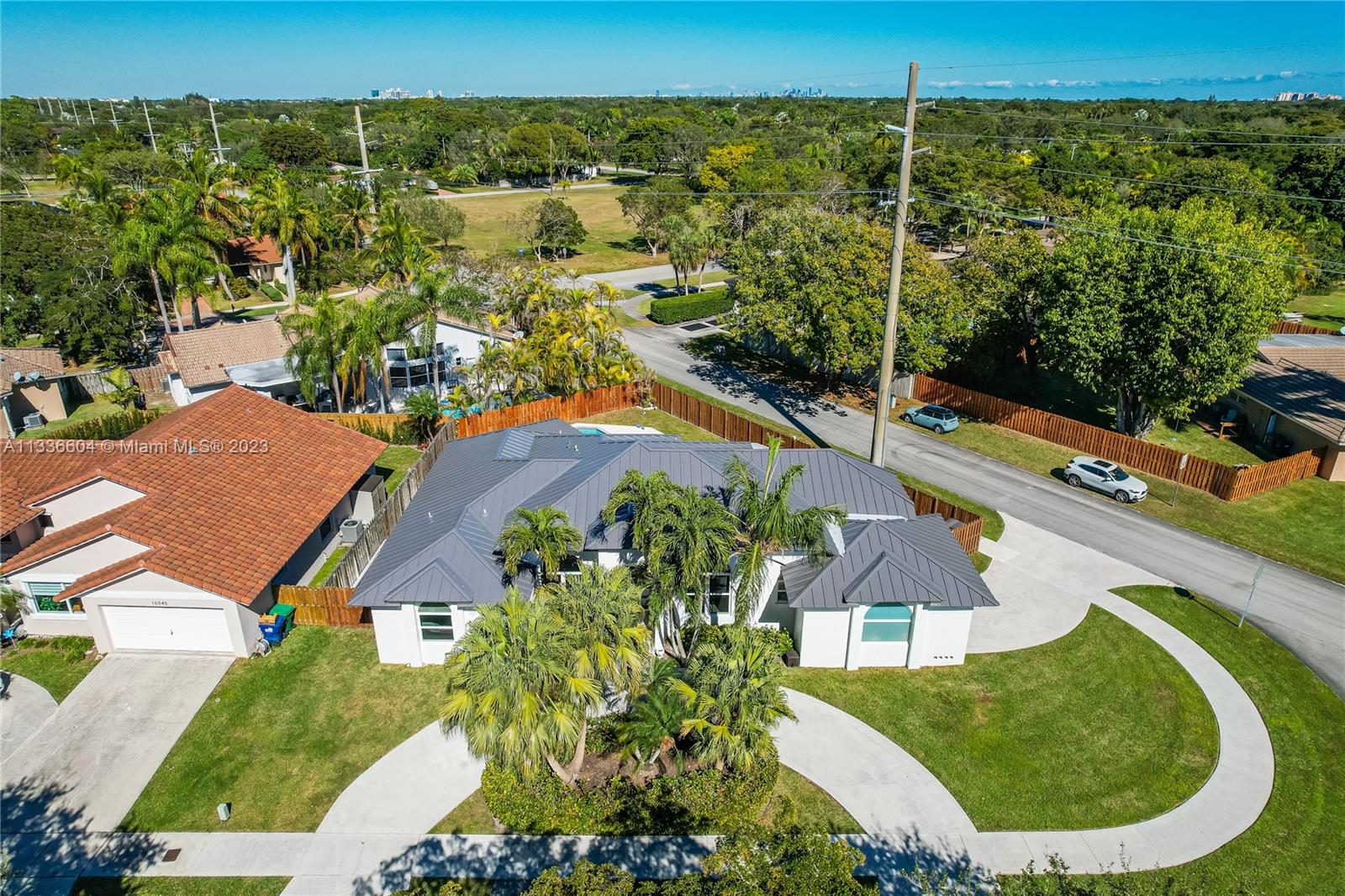 16075 Southwest 89th Avenue Road Palmetto Bay, FL 33157 - Photo 34 of 37
