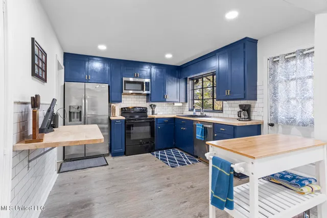 $259,000 | 1816 Douglass Drive, Jackson, MS 39211