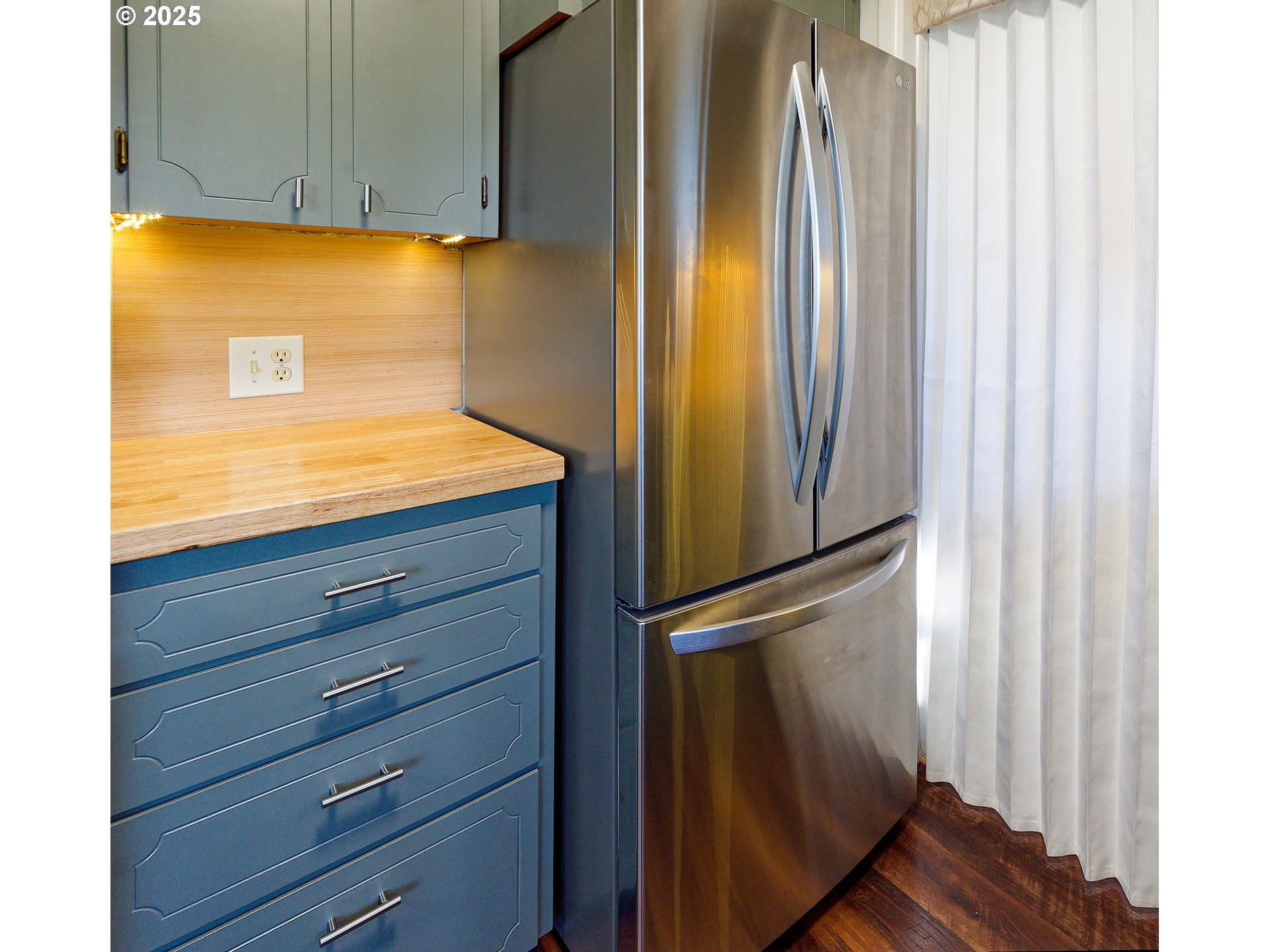 6312 Southwest Lesser Way Portland, OR 97219 - Photo 14 of 46 Gallery Image 14