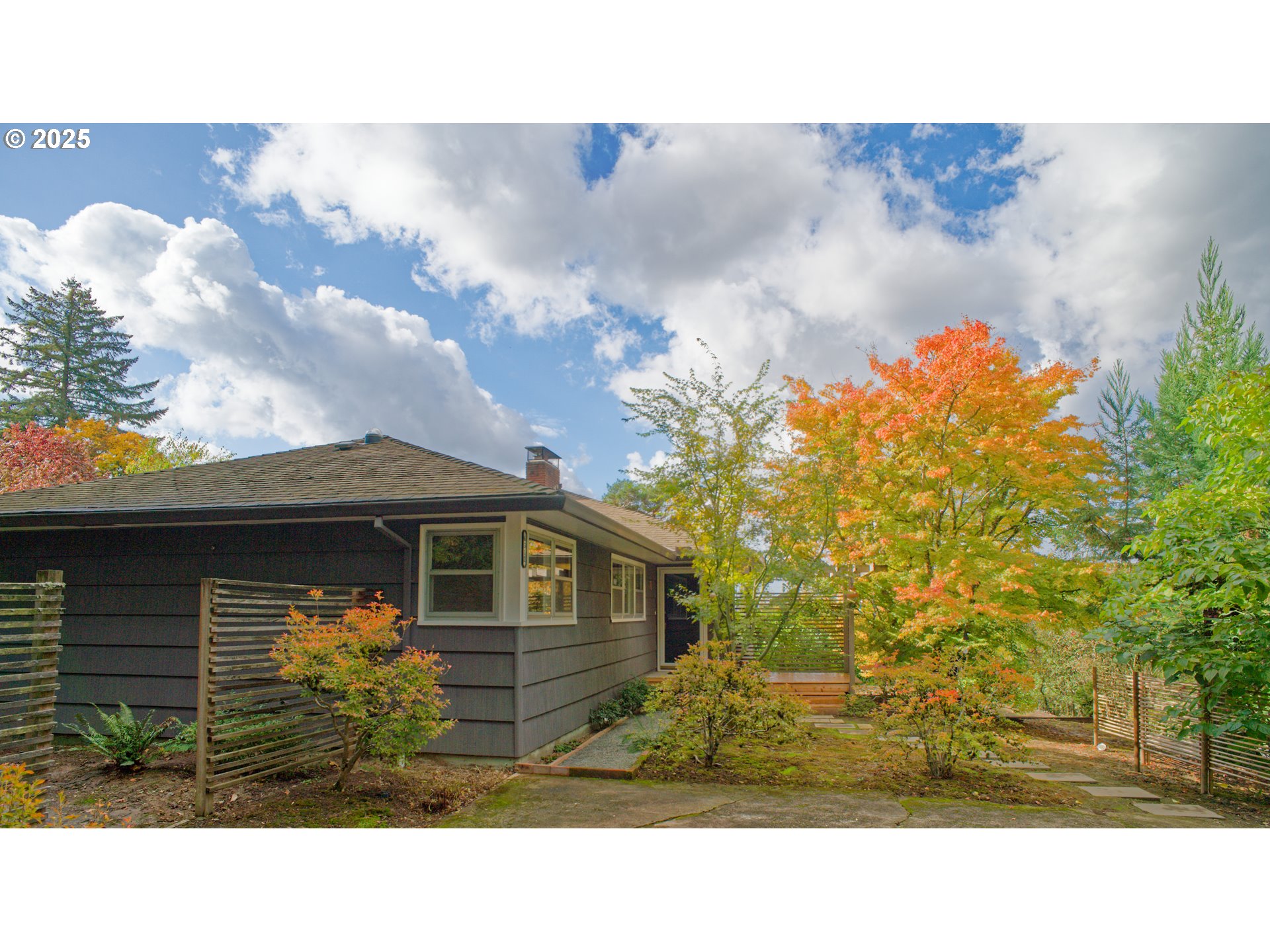 6312 Southwest Lesser Way Portland, OR 97219 - Photo 4 of 46 Gallery Image 4