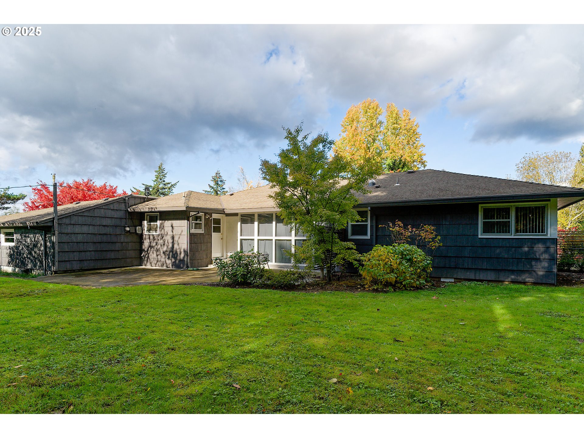 6312 Southwest Lesser Way Portland, OR 97219 - Photo 41 of 46 Gallery Image 41