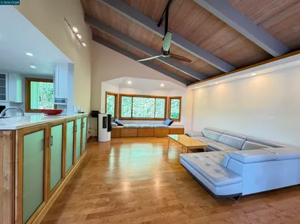 $1,699,000 | 163 El Toyonal, Orinda, CA 94563