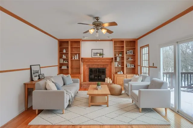 $550,000 | 704 Helen Court, Cranberry Township, PA 16066