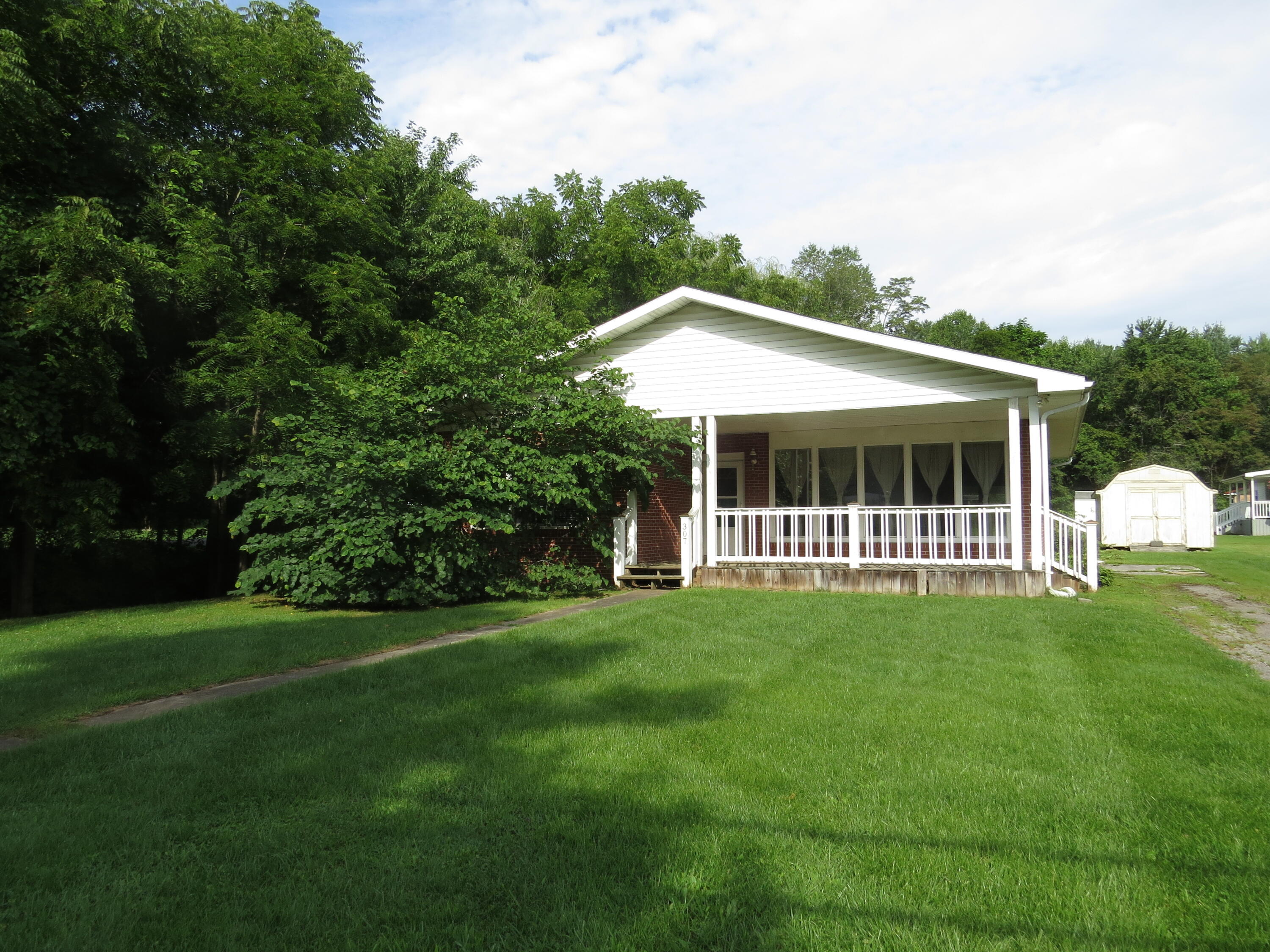 307 Birchfield Road Wise, VA 24293 - Photo 1 of 48 IMG_0040