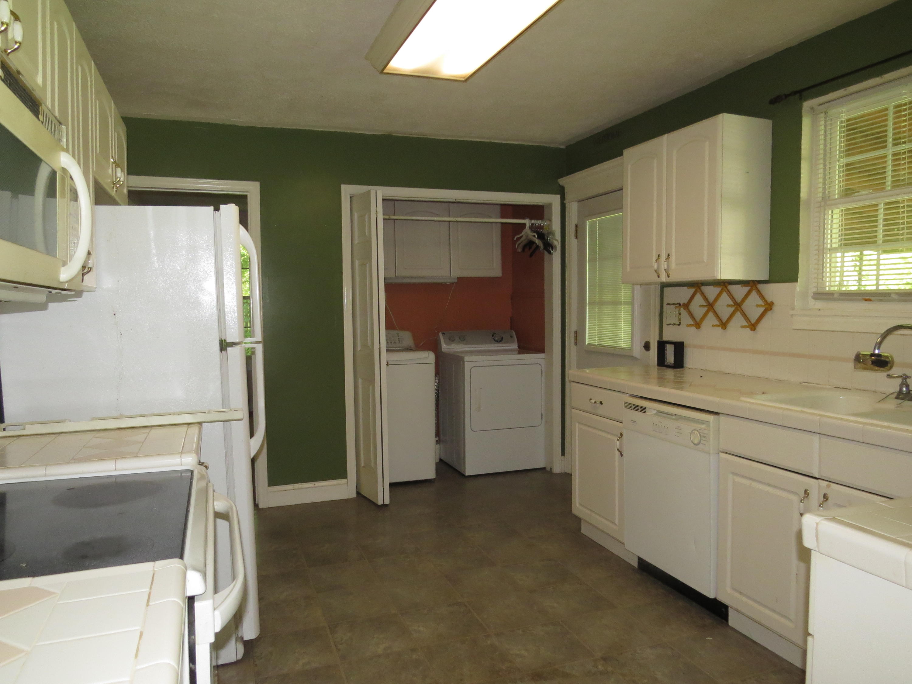 307 Birchfield Road Wise, VA 24293 - Photo 25 of 48 IMG_0016