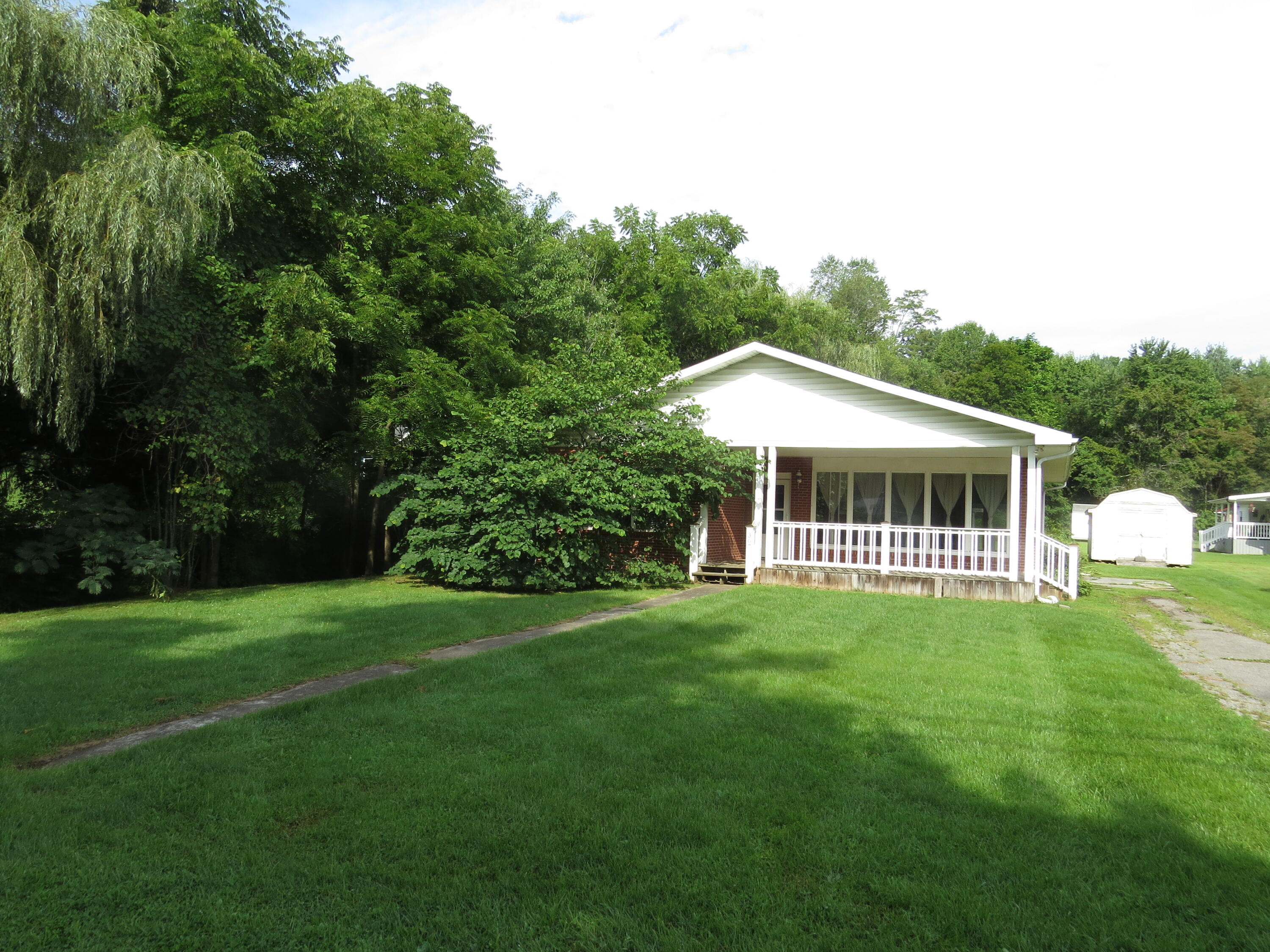 307 Birchfield Road Wise, VA 24293 - Photo 7 of 48 IMG_0044