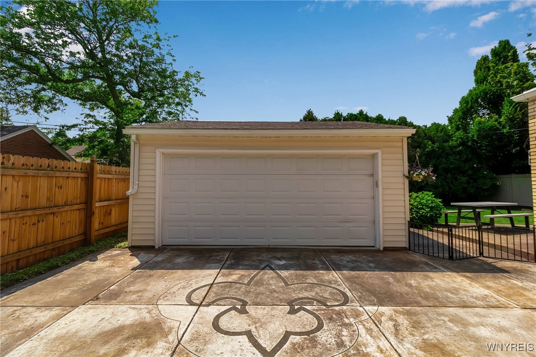 66 Devonshire Road Buffalo, NY 14223 - Photo 40 of 50