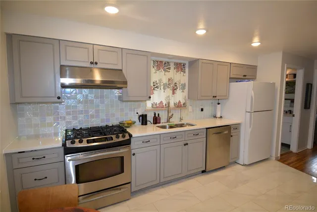 $2,395 | 4975 Howell Street, Unit B, Golden, CO 80403