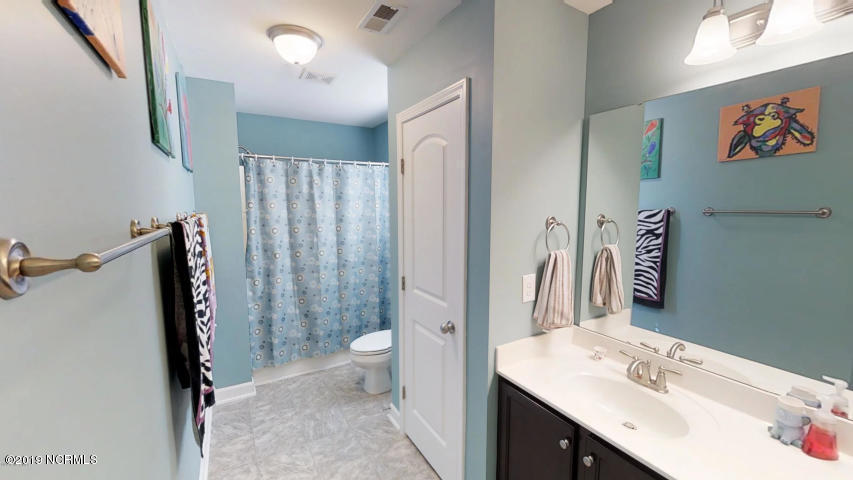 313 Echo Ridge Road Swansboro, NC 28584 - Photo 34 of 38 Guest Bath