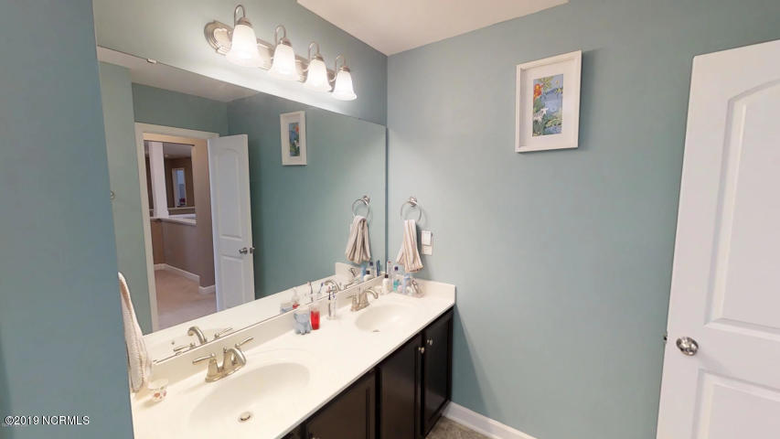 313 Echo Ridge Road Swansboro, NC 28584 - Photo 35 of 38 Guest Bath