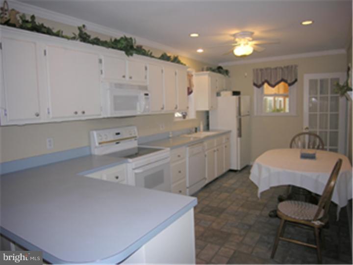 2339 Lenhart Road Colmar, PA 18915 - Photo 3 of 23 Kitchen