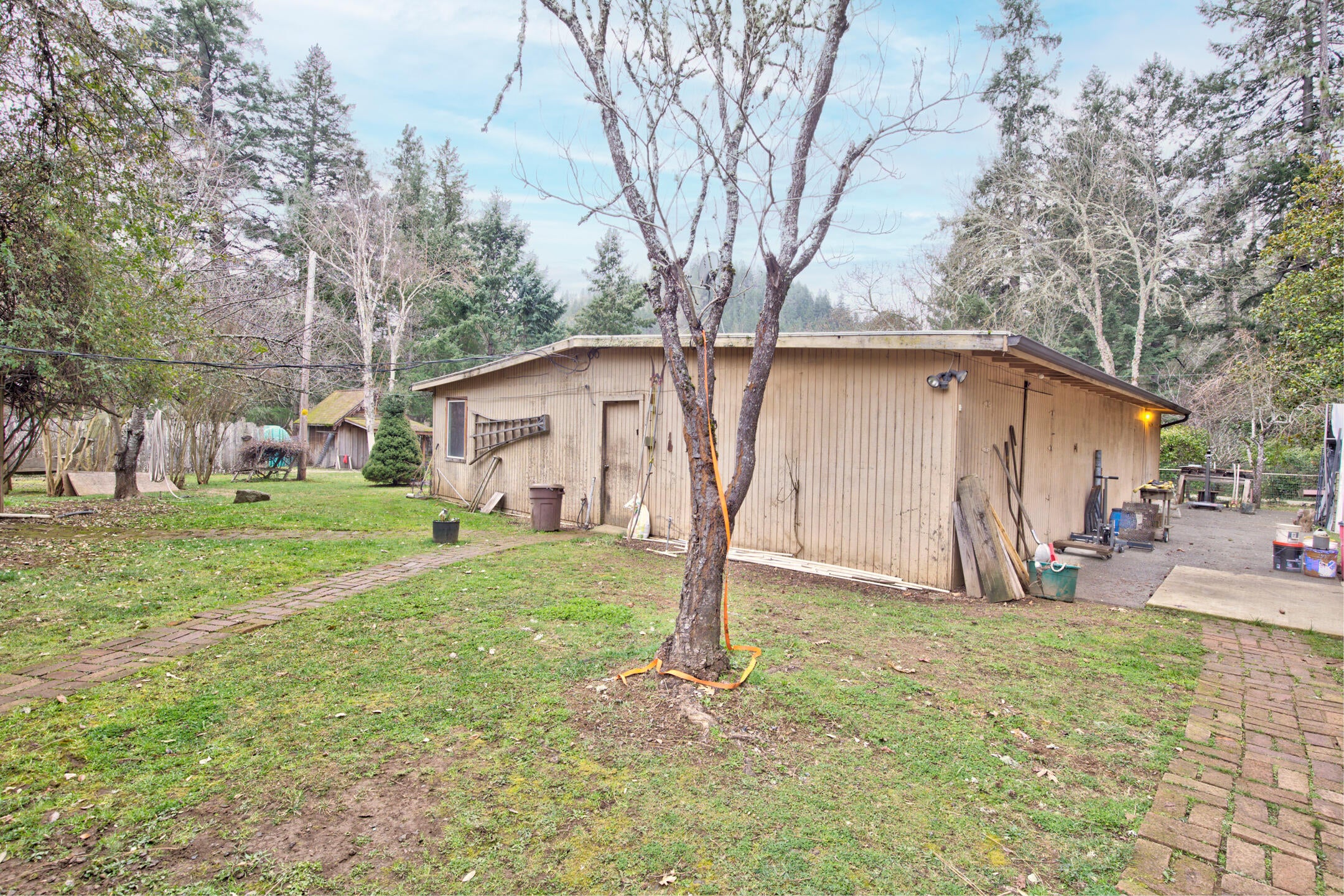 8225 North Applegate Road Grants Pass, OR 97527 - Photo 49 of 57 0R1A8234_5_6_7_8