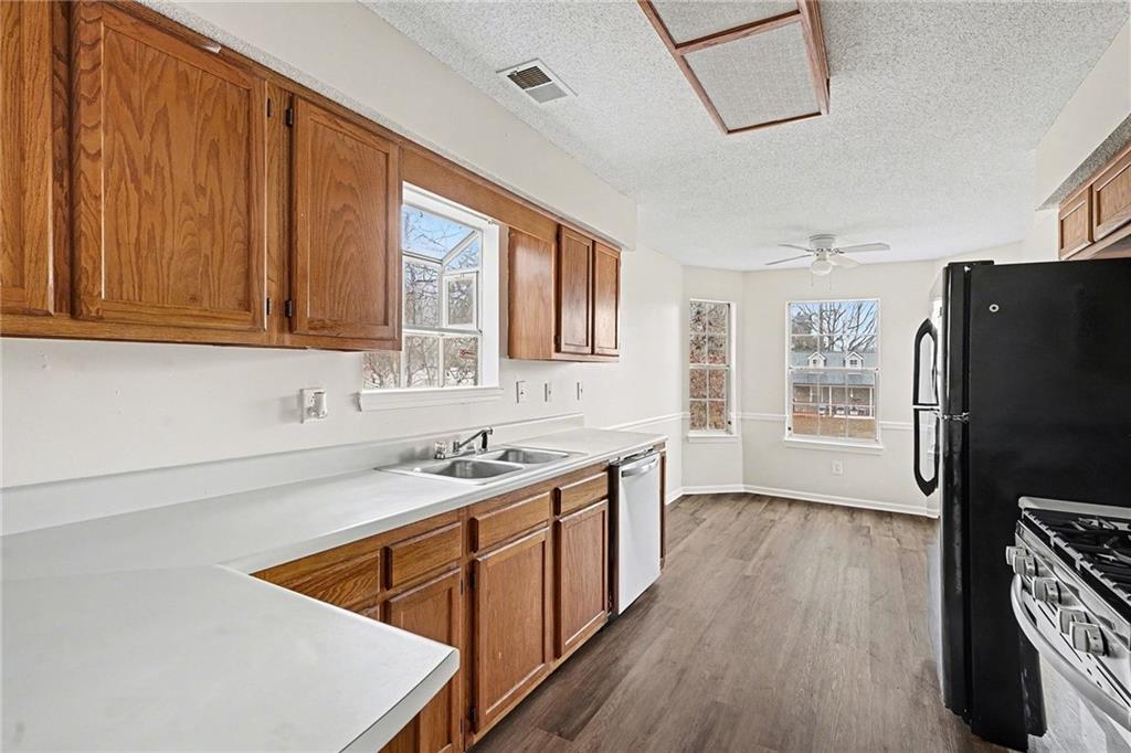 1623 Elizabeth Lane Hampton, GA 30228 - Photo 6 of 30