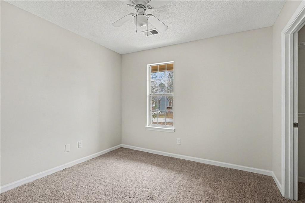 1623 Elizabeth Lane Hampton, GA 30228 - Photo 10 of 30