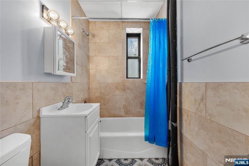 303 Hamilton Place, Unit A4 Hackensack, NJ 07601 - Photo 15 of 20