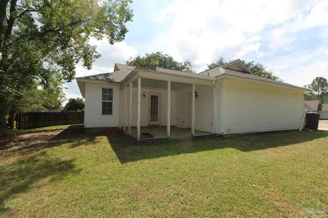 $1,550 | 408 Peppertree Terrace, Pensacola, FL 32506