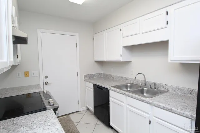 $1,550 | 408 Peppertree Terrace, Pensacola, FL 32506