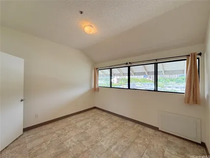 $295,000 | 2860 Waialae Avenue, Unit 4, Honolulu, HI 96826