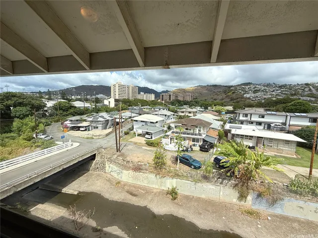 $295,000 | 2860 Waialae Avenue, Unit 4, Honolulu, HI 96826