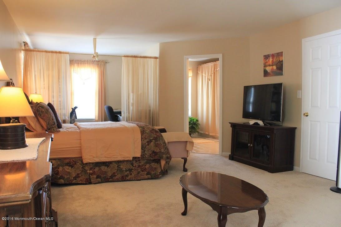 303 Wedgewood Road Morganville, NJ 07751 - Photo 16 of 31 IMG_0110