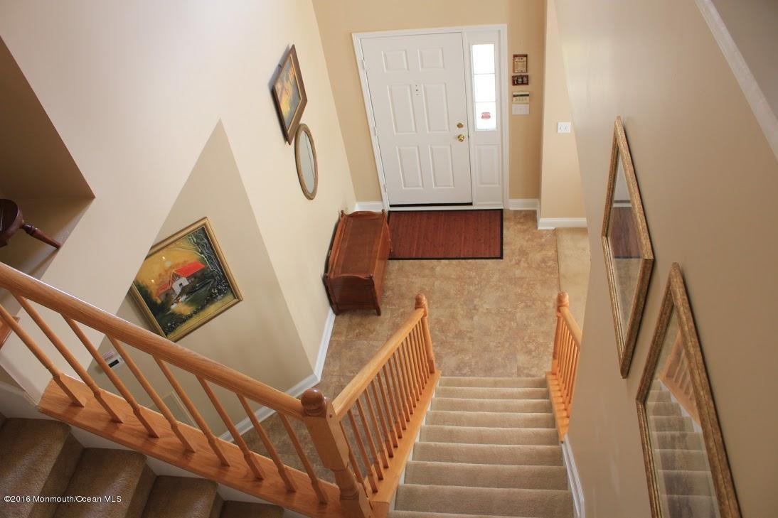 303 Wedgewood Road Morganville, NJ 07751 - Photo 5 of 31 IMG_0101
