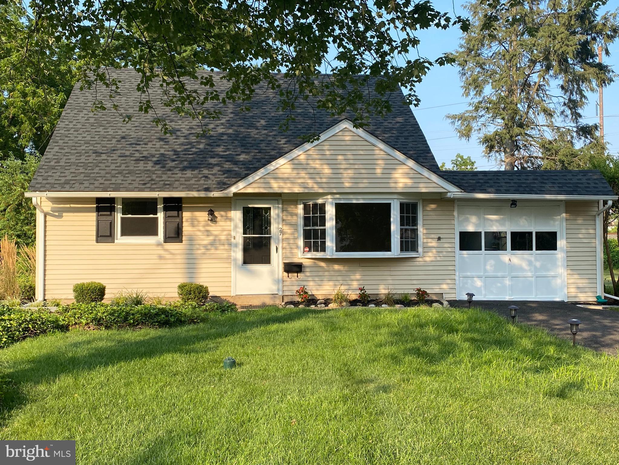 27 Rorer Avenue Hatboro, PA 19040 - Photo 1 of 20 Gallery Image 1