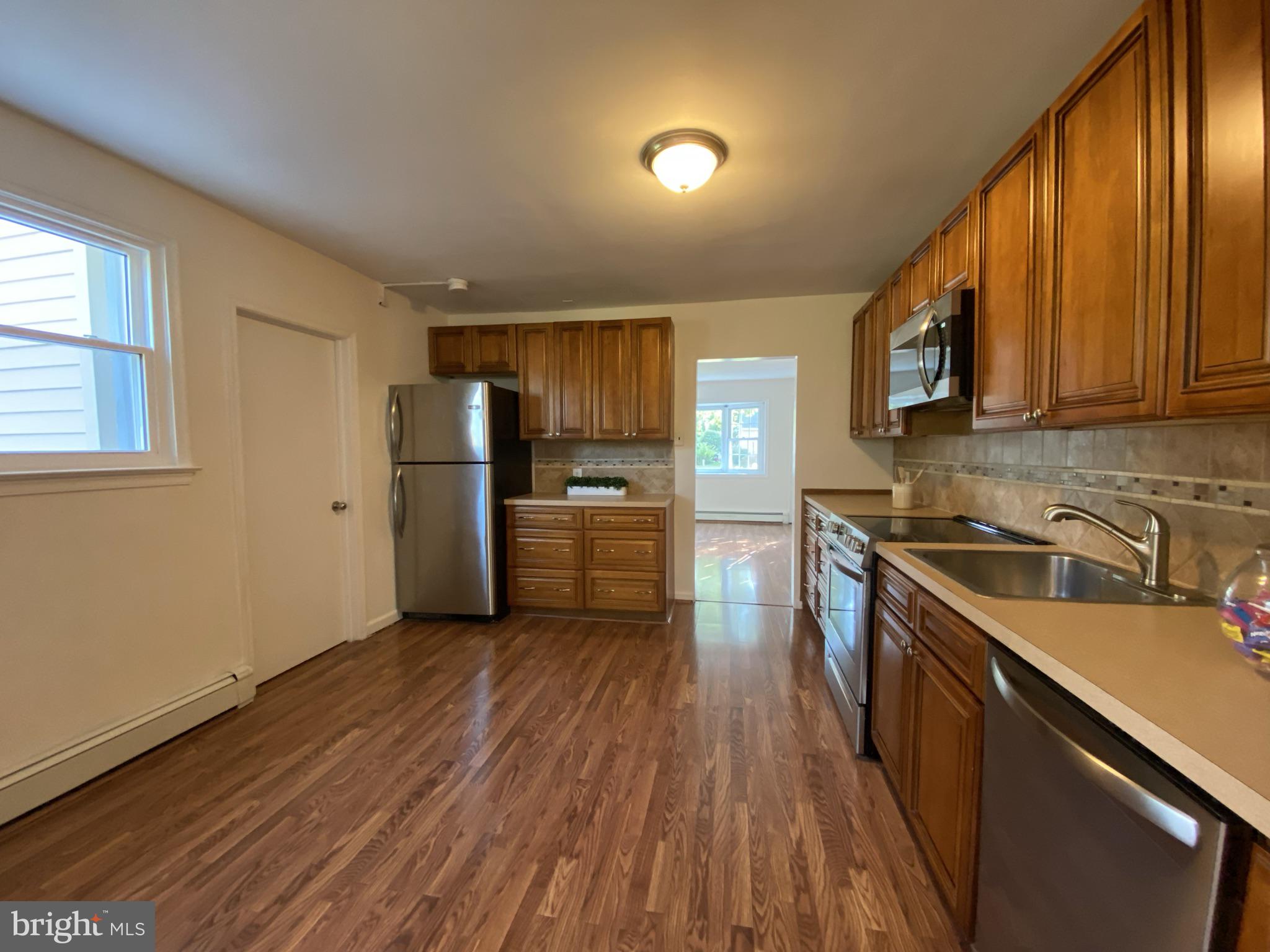 27 Rorer Avenue Hatboro, PA 19040 - Photo 7 of 20 Gallery Image 7