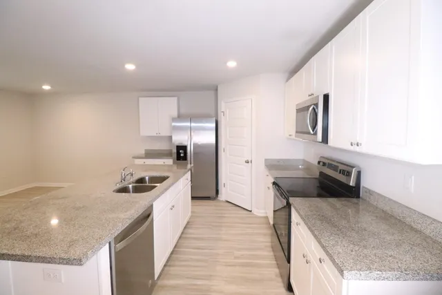 $2,300 | 3008 Jane Lane, Crestview, FL 32539