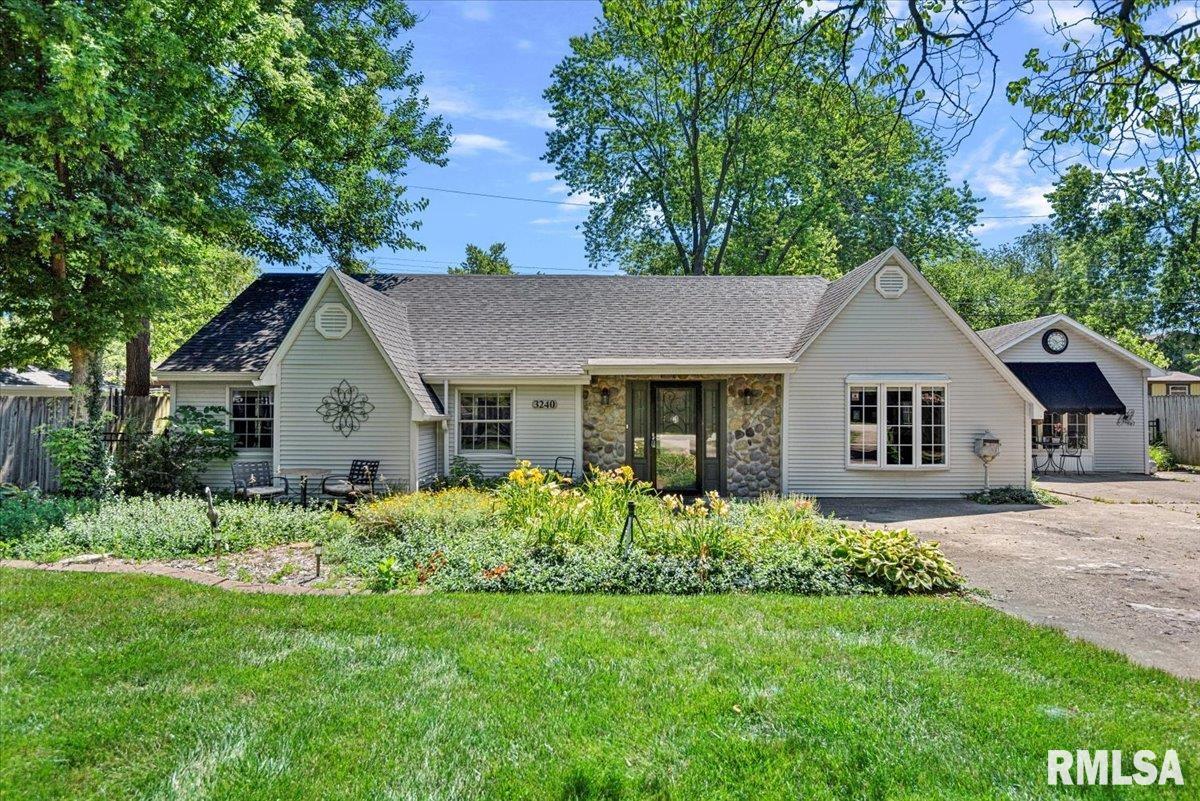 3240 South 1st Street Springfield, IL 62703 - Photo 1 of 37