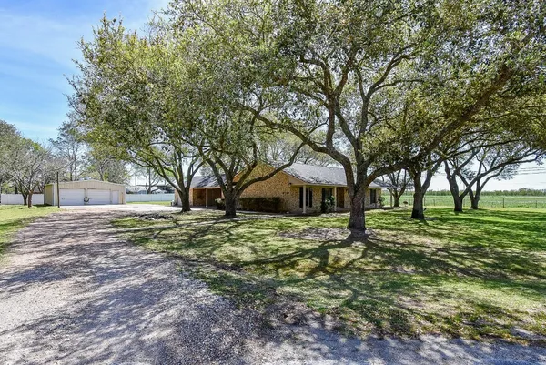 $384,999 | 2719 Vail Road, Rosenberg, TX 77471