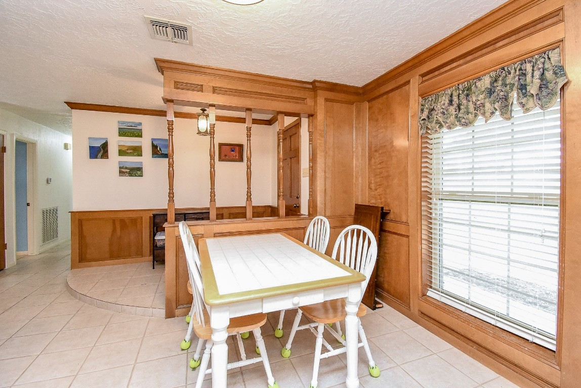 2719 Vail Road Rosenberg, TX 77471 - Photo 25 of 37 a dining room with furniture and window