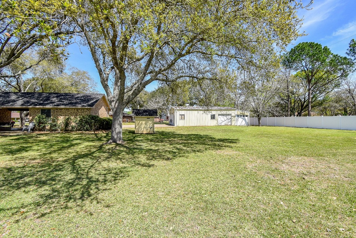2719 Vail Road Rosenberg, TX 77471 - Photo 4 of 37 a view of a house with a yard