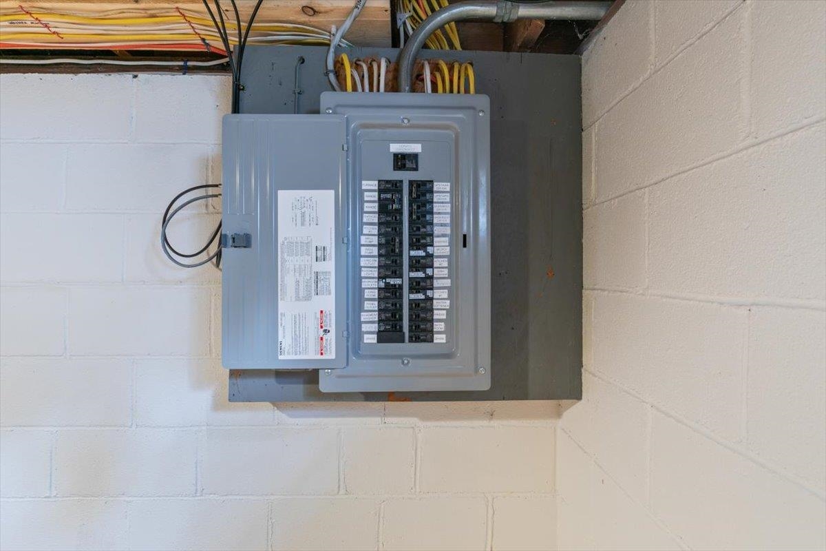 18 Old Road Plaistow, NH 03865 - Photo 24 of 29