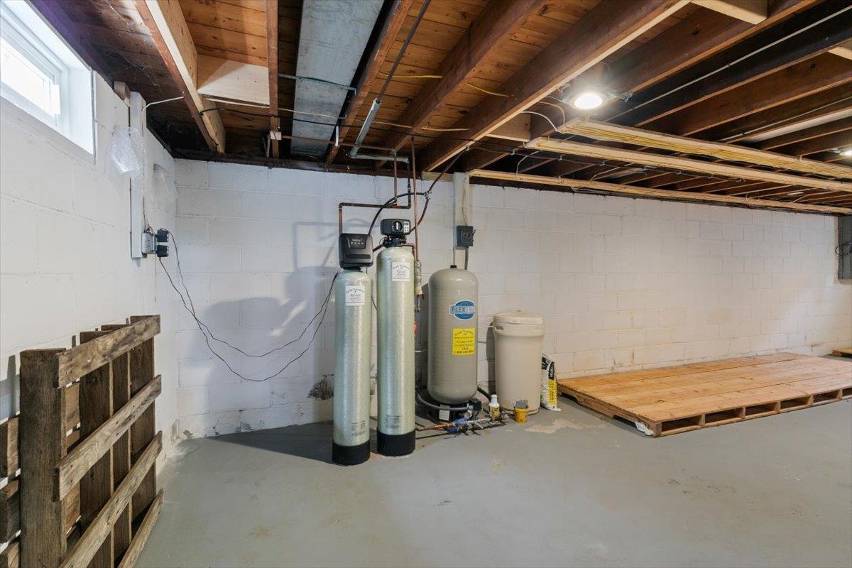 18 Old Road Plaistow, NH 03865 - Photo 26 of 29