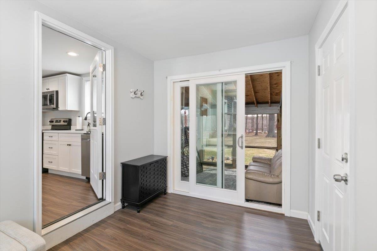 18 Old Road Plaistow, NH 03865 - Photo 3 of 29