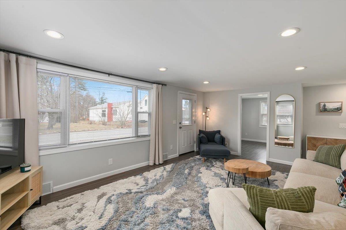 18 Old Road Plaistow, NH 03865 - Photo 9 of 29