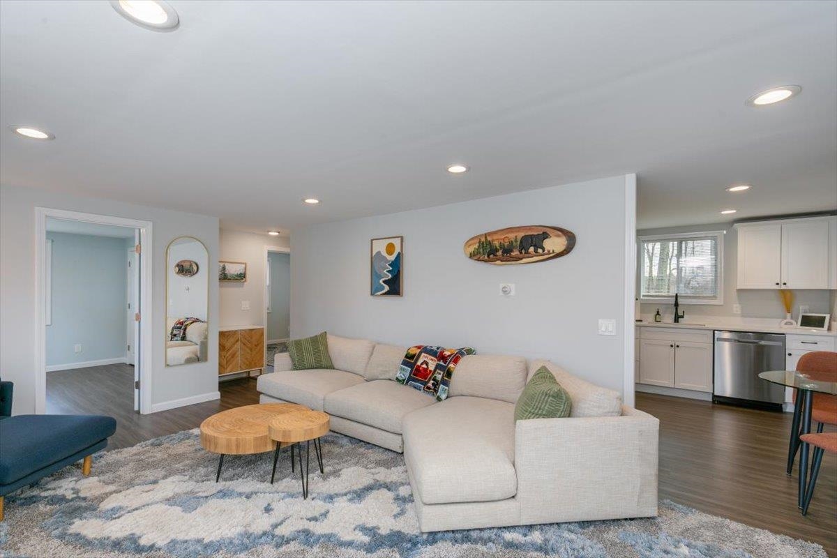 18 Old Road Plaistow, NH 03865 - Photo 10 of 29