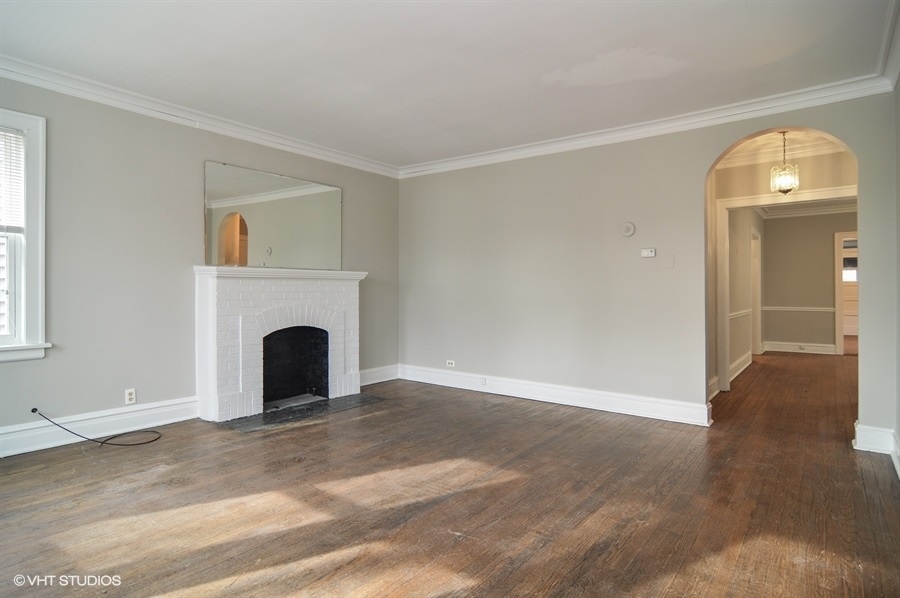 1109 Cleveland Street Evanston, IL 60202 - Photo 4 of 28