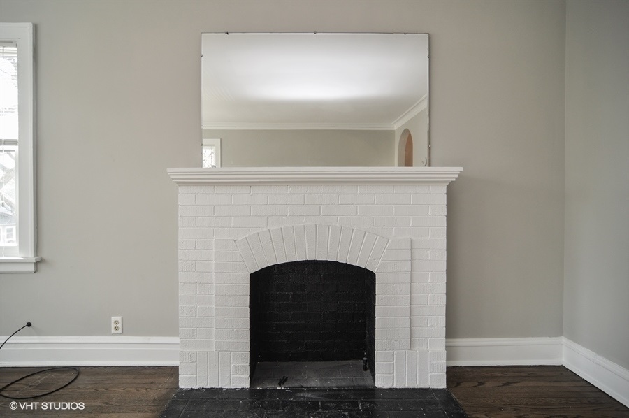 1109 Cleveland Street Evanston, IL 60202 - Photo 5 of 28