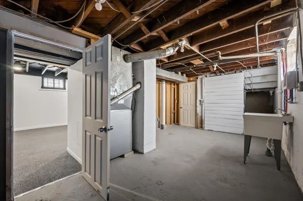 $279,900 | 6706 West Chambers Street, Milwaukee, WI 53210