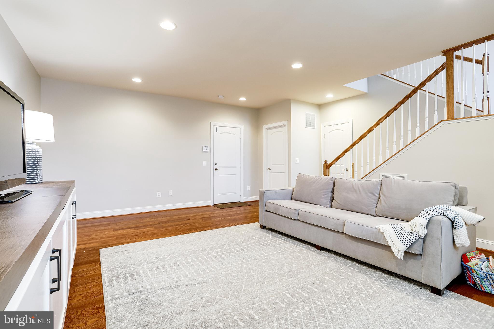 43370 Old Ryan Road Ashburn, VA 20148 - Photo 14 of 70 Gallery Image 14