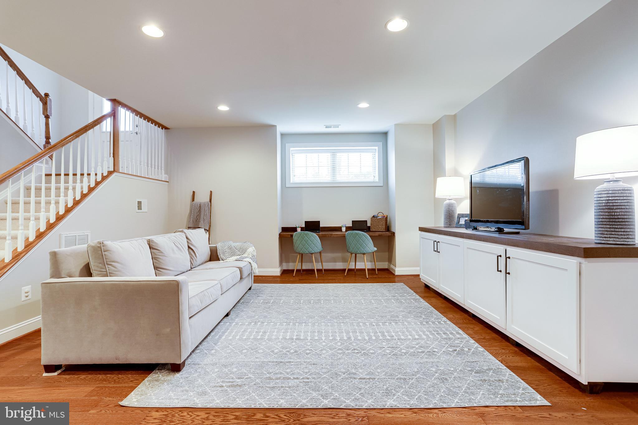 43370 Old Ryan Road Ashburn, VA 20148 - Photo 5 of 70 Gallery Image 5