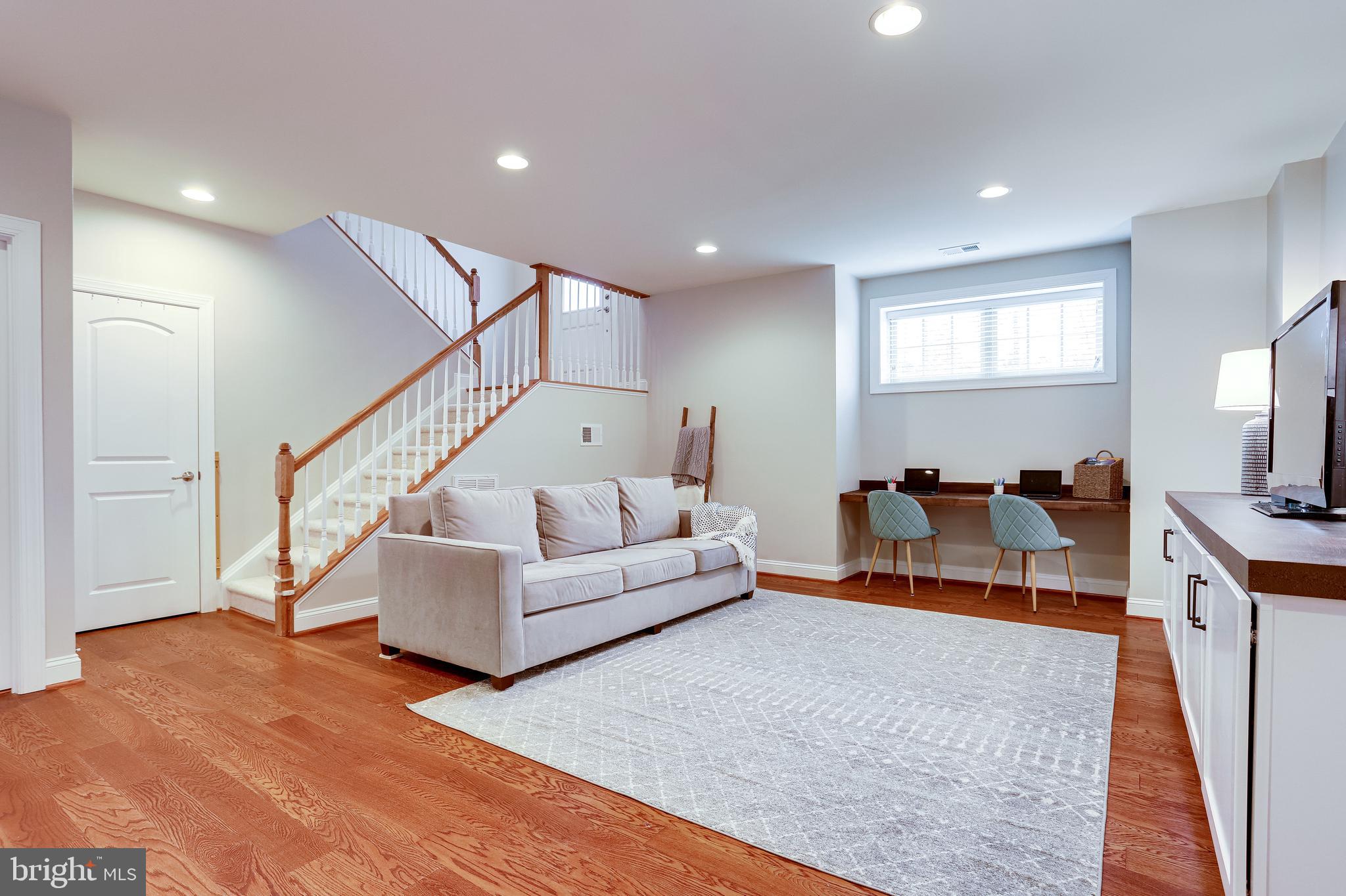 43370 Old Ryan Road Ashburn, VA 20148 - Photo 10 of 70 Gallery Image 10
