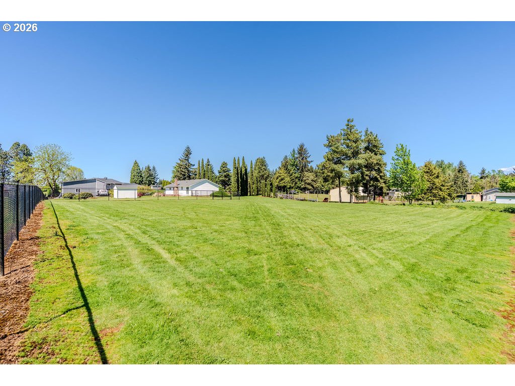 17820 Southeast Emi Street Damascus, OR 97015 - Photo 19 of 47